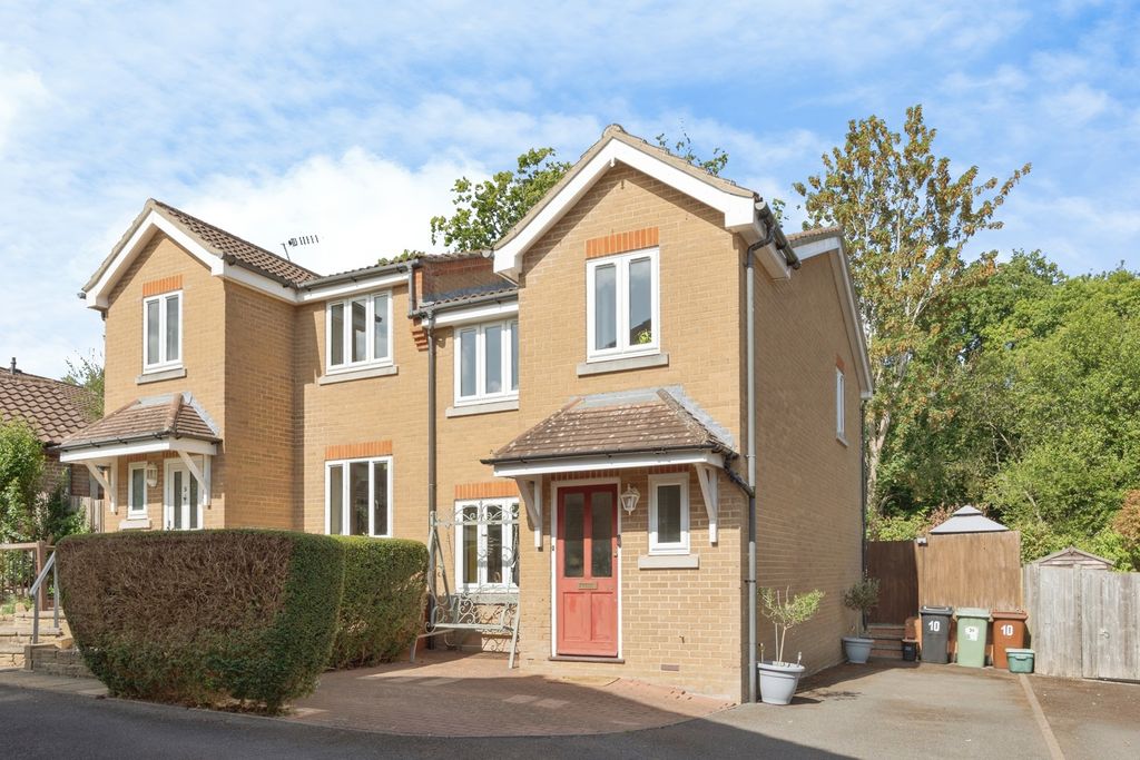 Property photo 1 of 17 Pbox-Img.Jpg