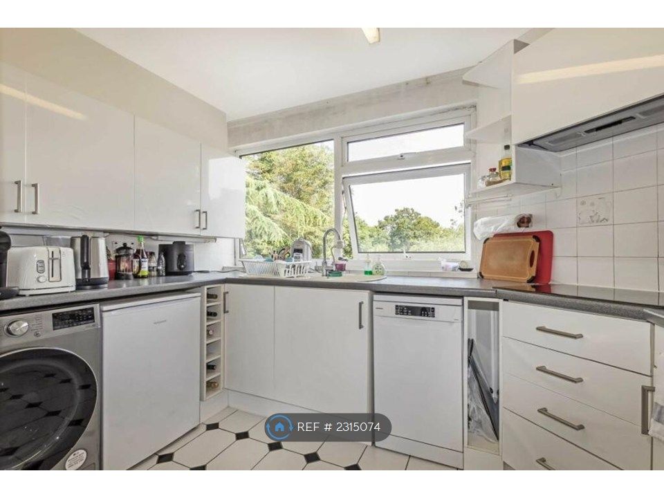Property photo 3 of 4