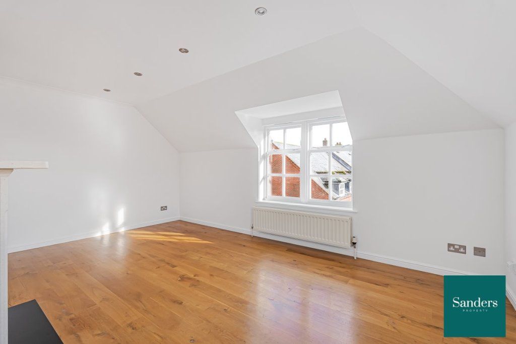 Property photo 3 of 24