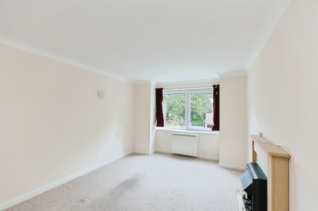 Property photo 3 of 15 Living Room