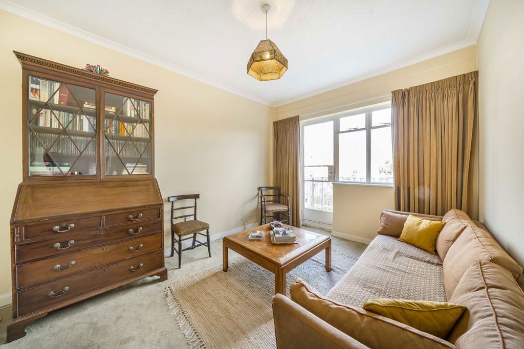 Property photo 1 of 4