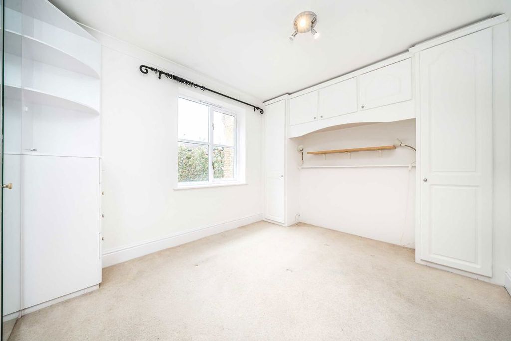 Property photo 3 of 7