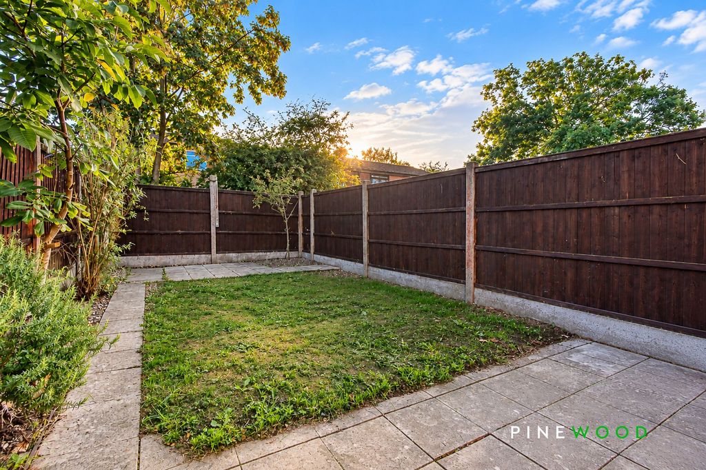 Property photo 2 of 23 Rear Garden