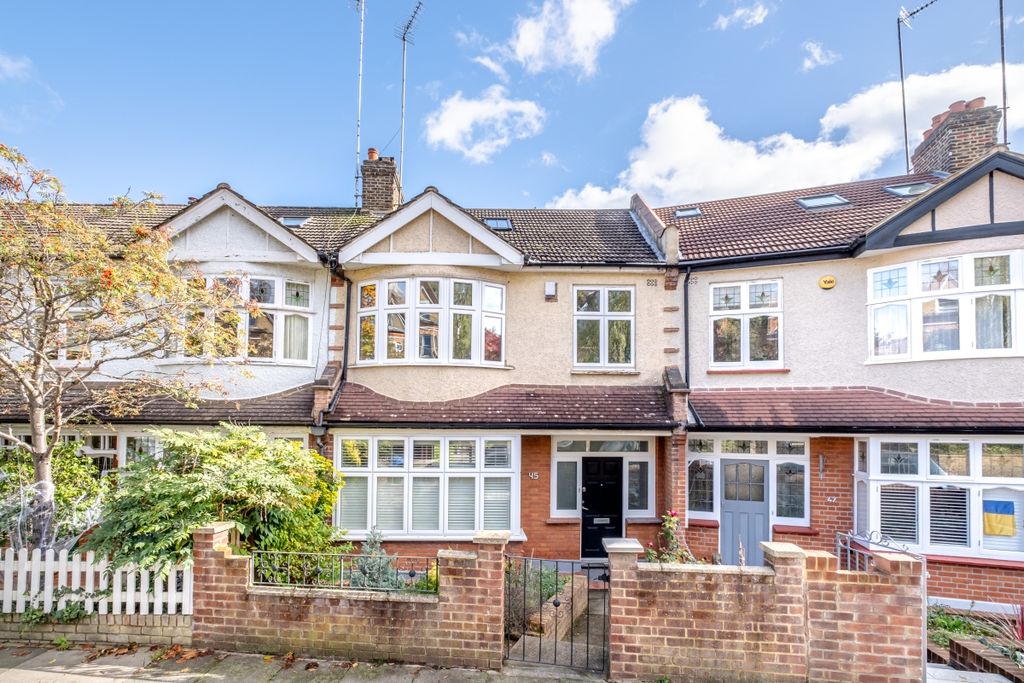 Property photo 1 of 17