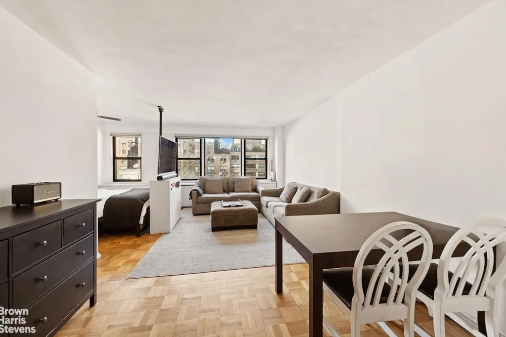 Property photo 3 of 11 <Alttext/>