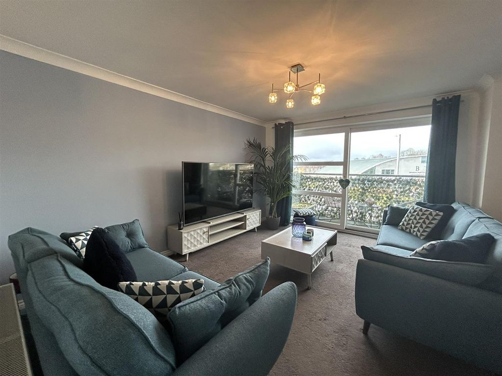 Property photo 3 of 16 Img_6097.Jpeg