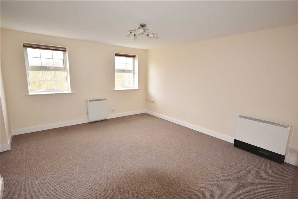 Property photo 2 of 7 Lounge