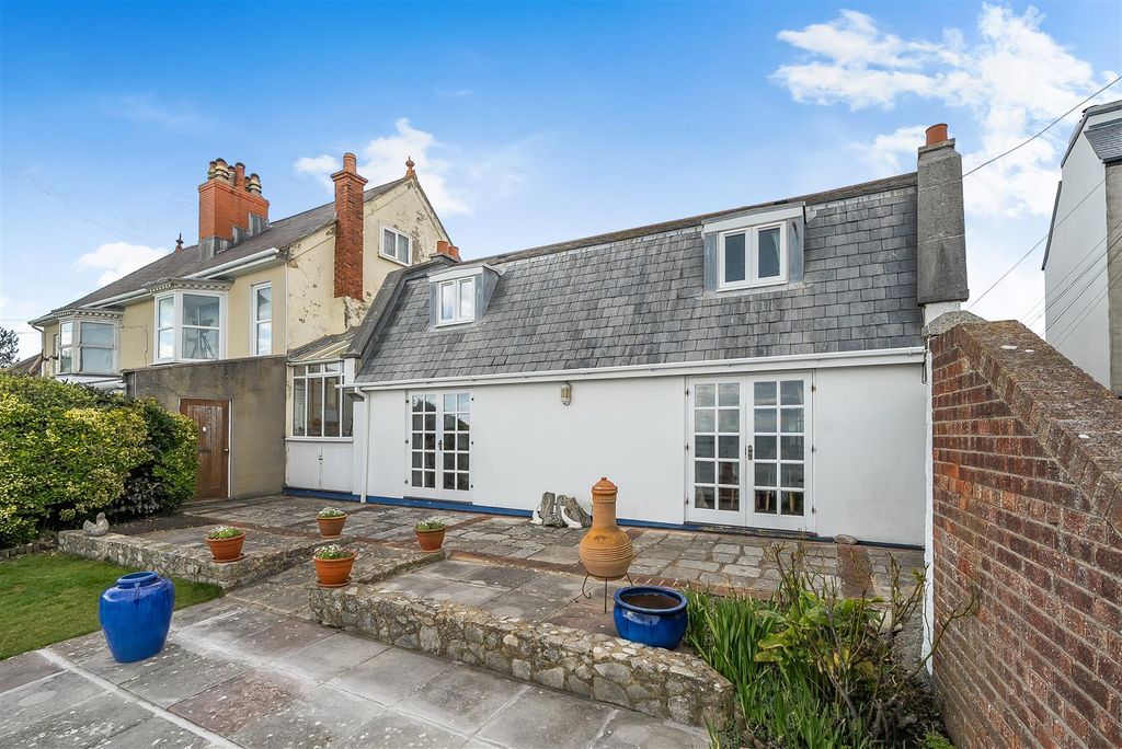 Property photo 3 of 22 Rear Patio Image