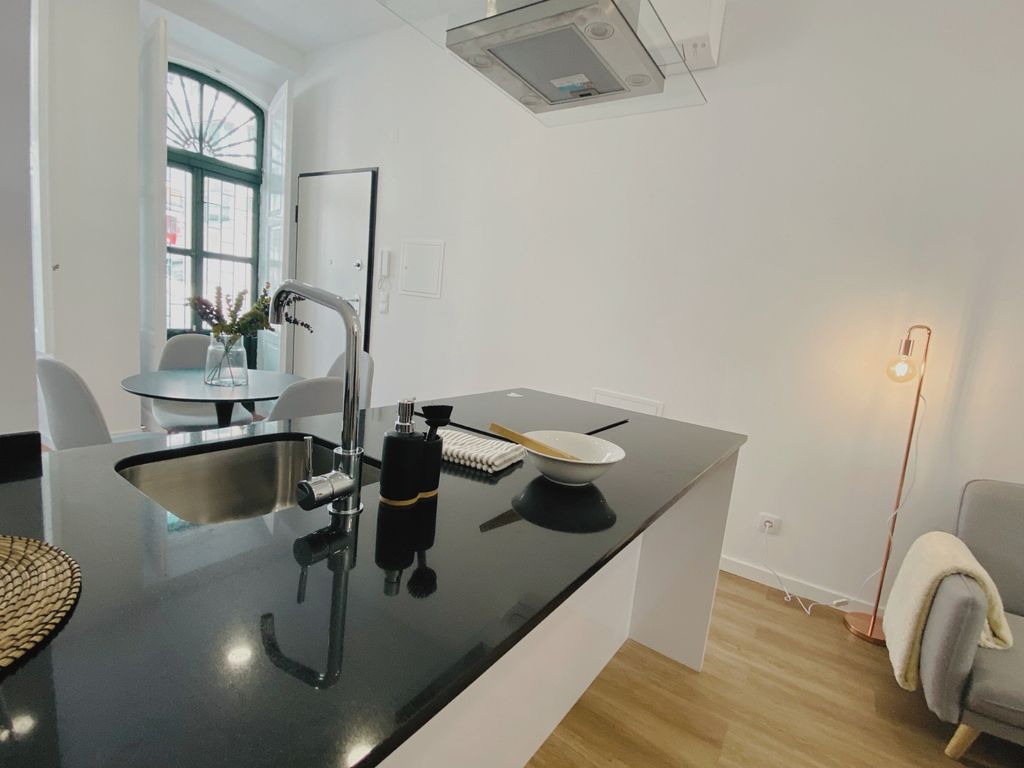 Property photo 3 of 15 Picture No. 02