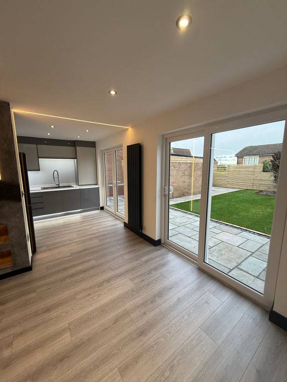 Property photo 3 of 34