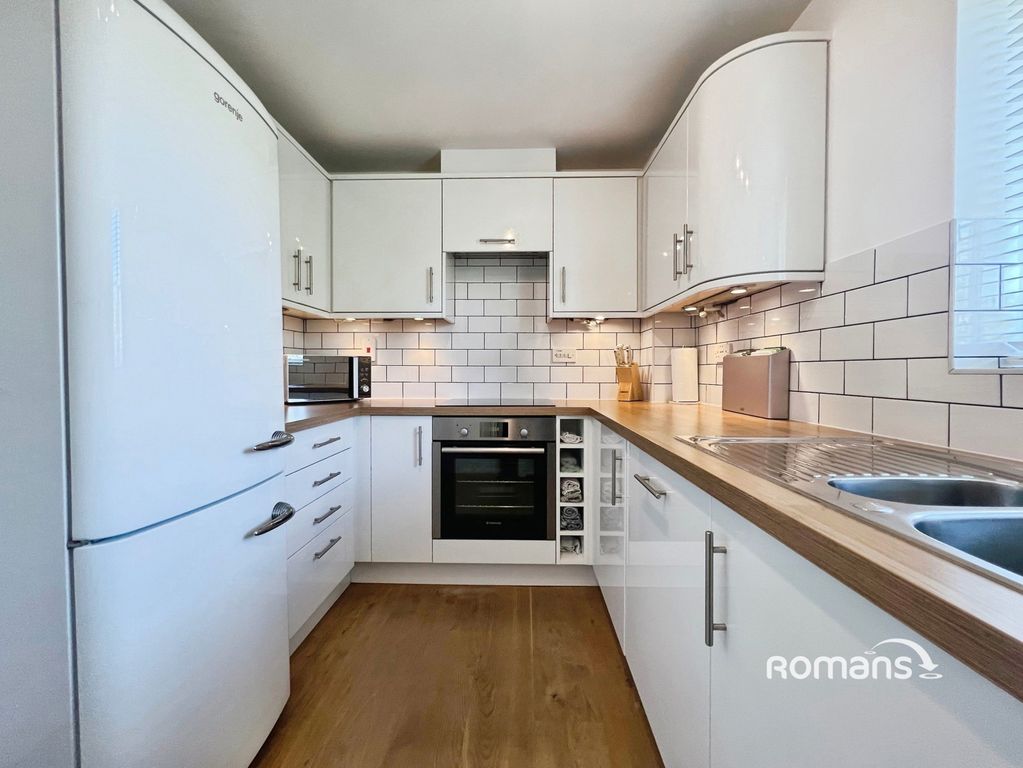 Property photo 2 of 8 Pbox-Img.Jpg
