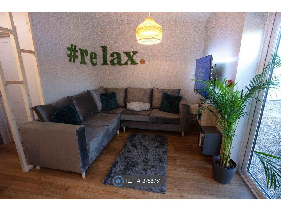 Property photo 2 of 7 Relaxing Sofa Lounge Area With Netflix