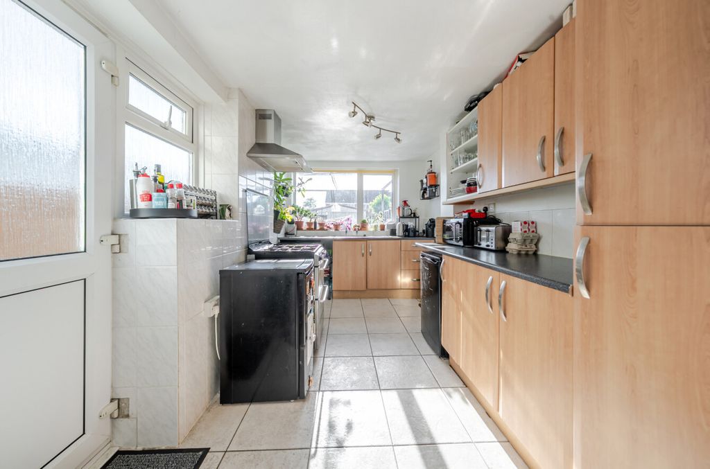 Property photo 3 of 9 1442140-4-69E26F5...