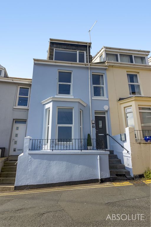 Property photo 1 of 28