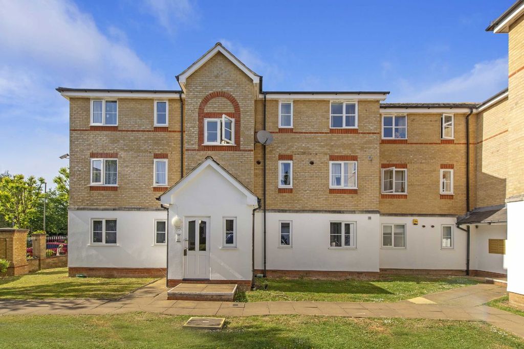 Property photo 1 of 8