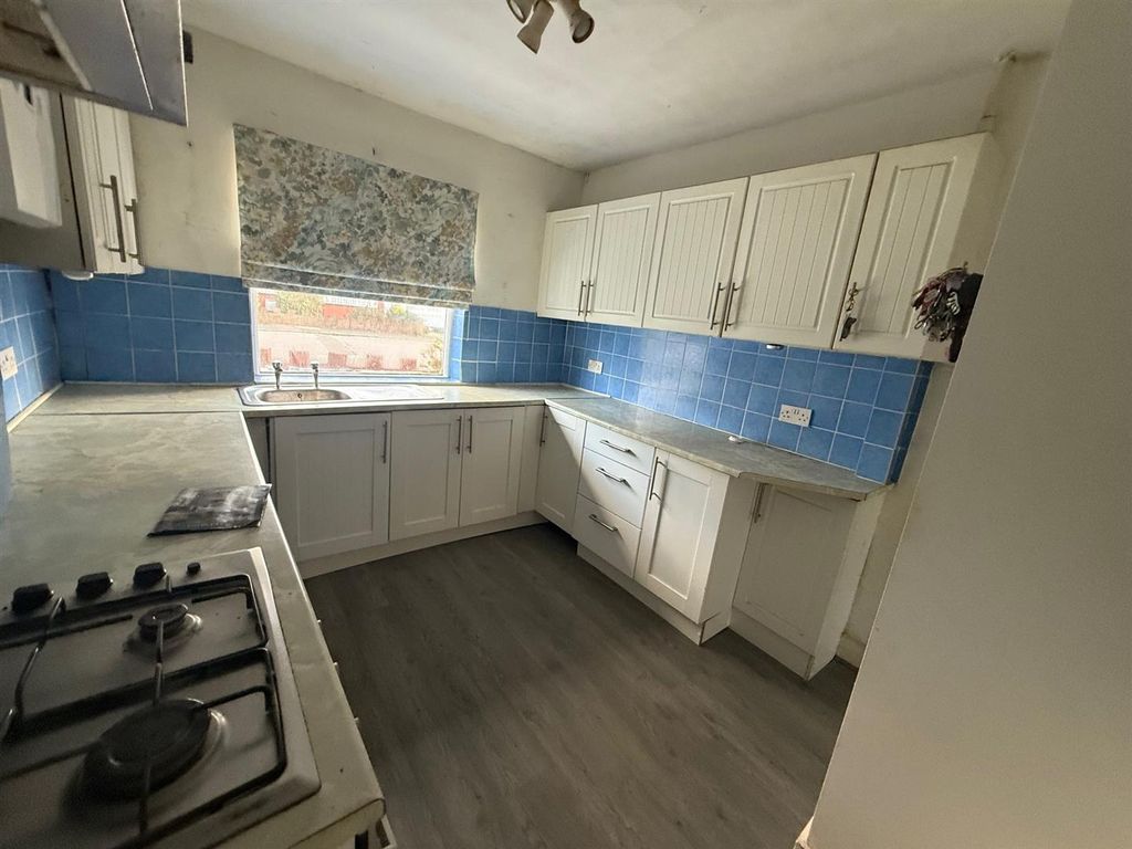 Property photo 3 of 8 7.Jpg