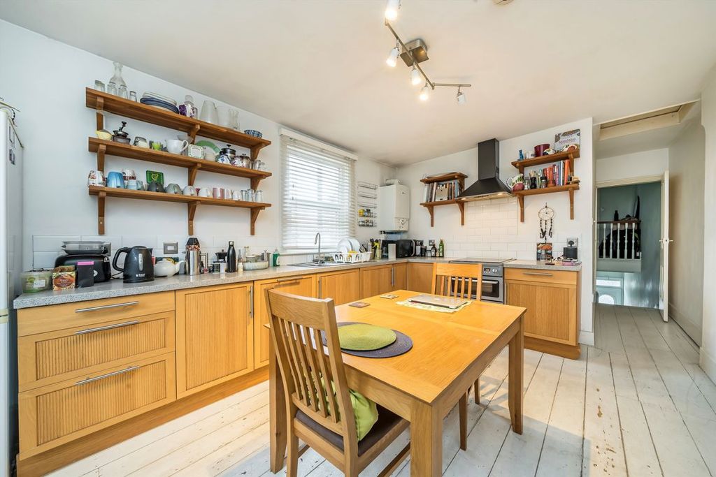 Property photo 2 of 4