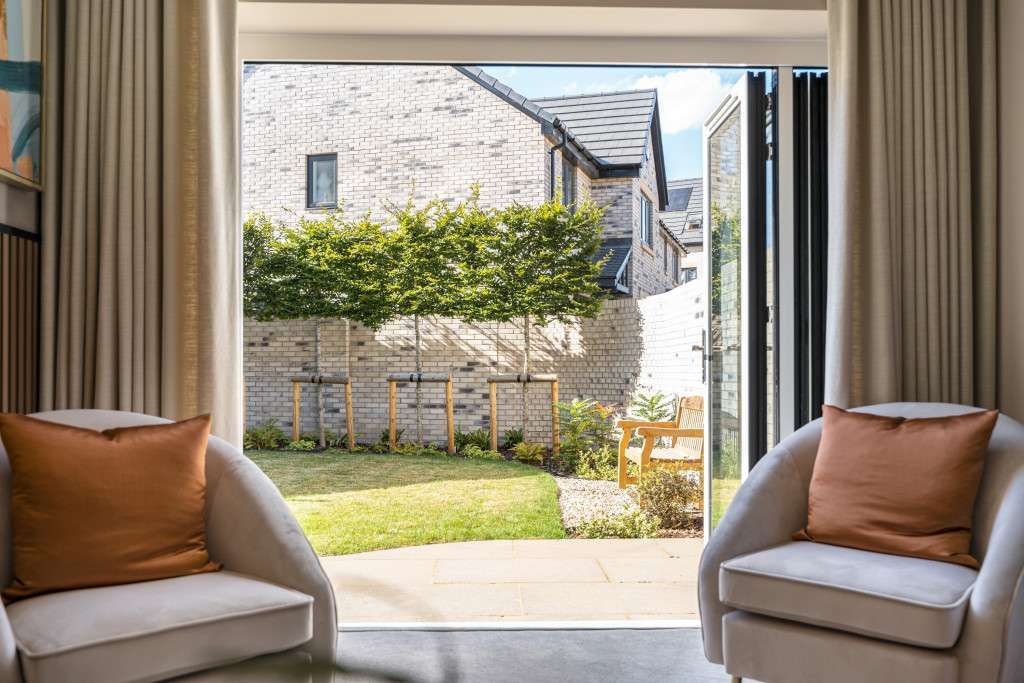 Property photo 3 of 11