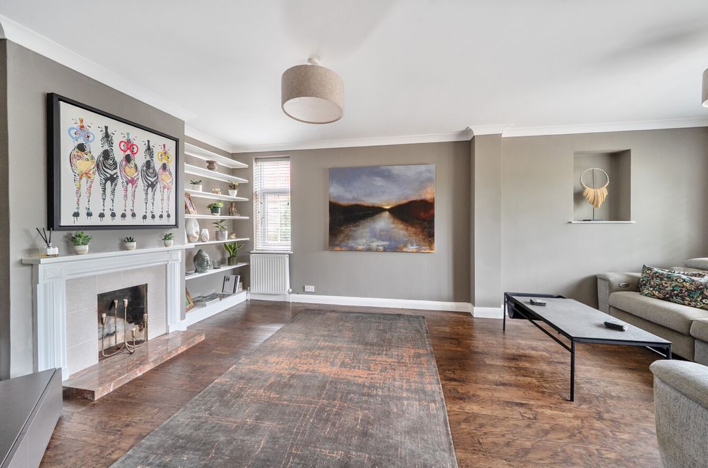 Property photo 2 of 25 1327928-5-6883Ae4...