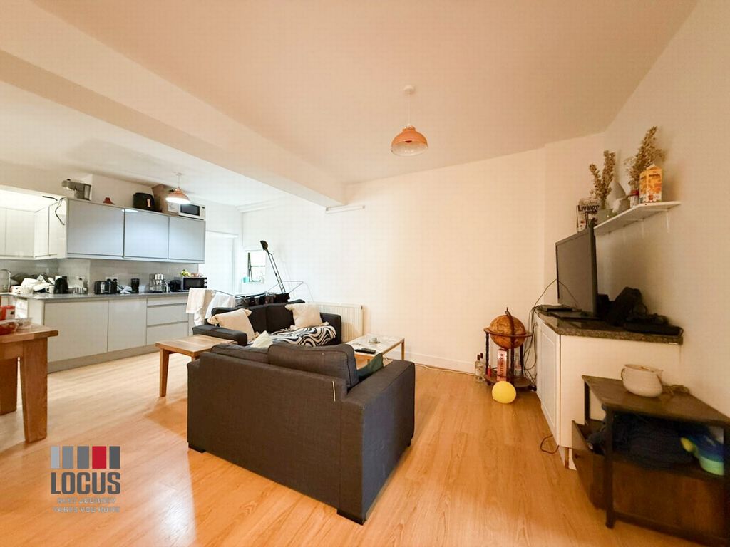 Property photo 3 of 10 Photo 9