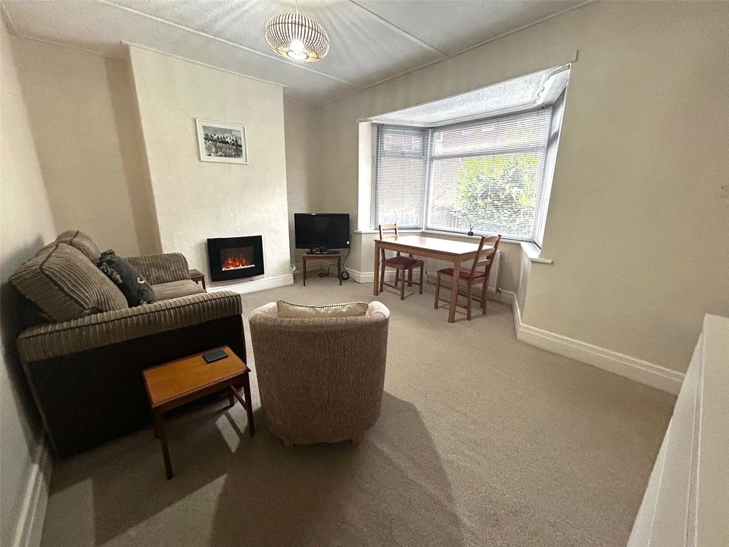 Property photo 3 of 10 Picture No. 02