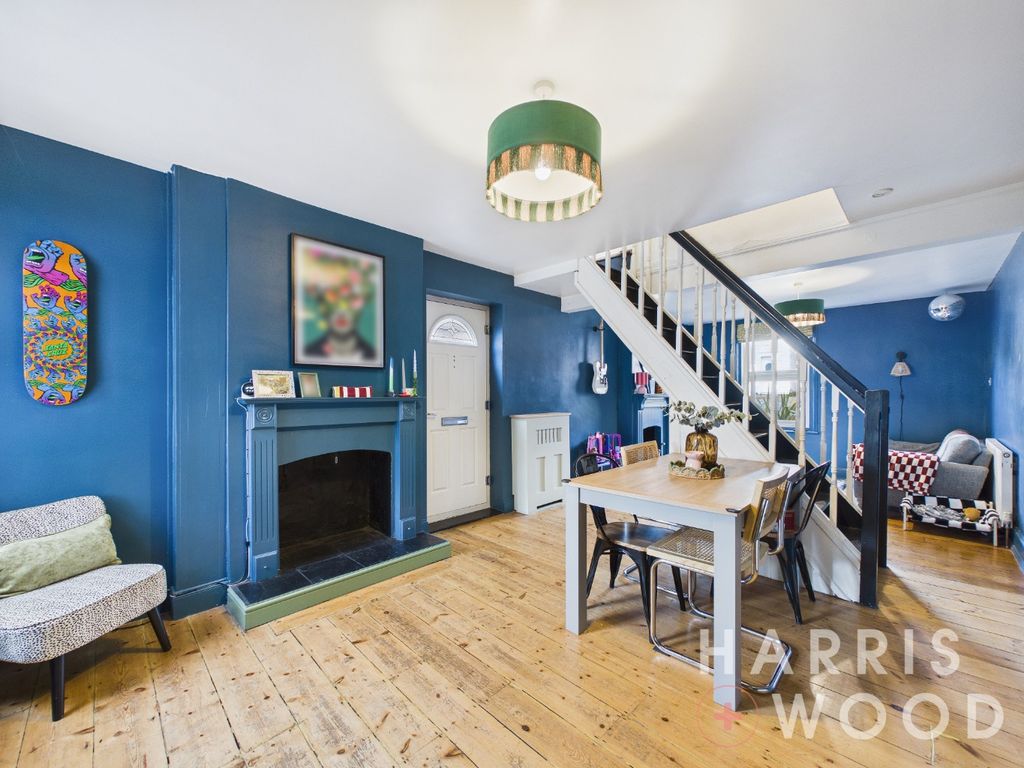 Property photo 2 of 24 4888612