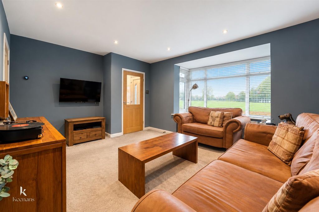 Property photo 1 of 19 2
