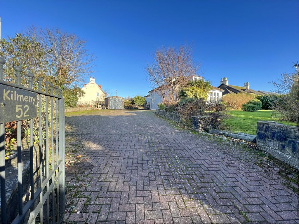 Property photo 3 of 31