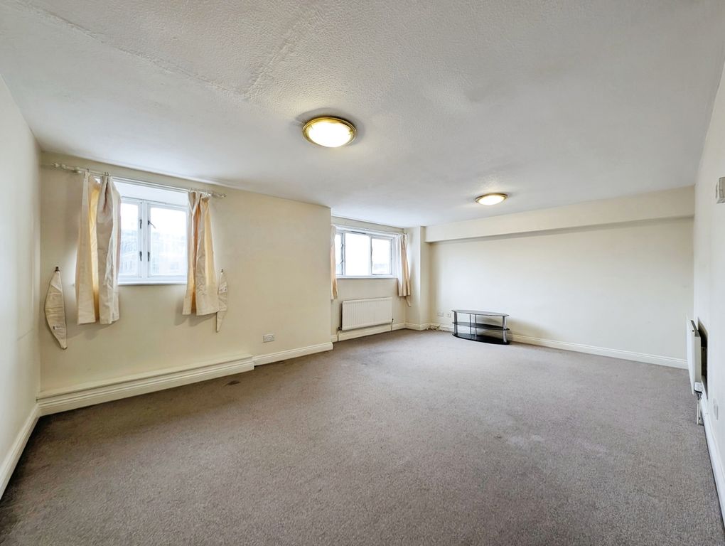 Property photo 2 of 12 Pbox-Img.Jpg