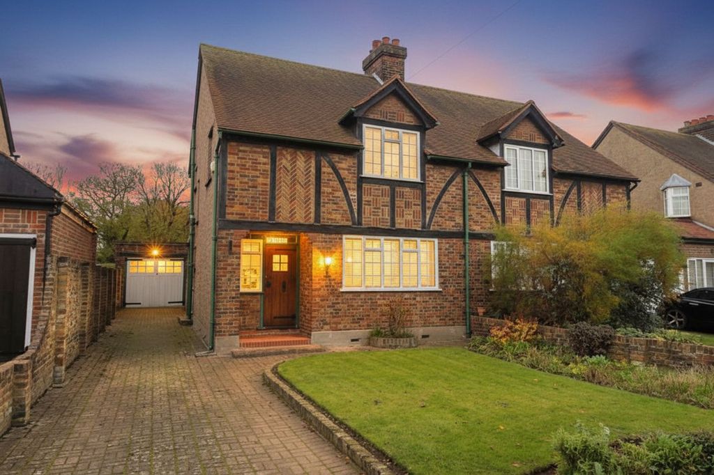 Property photo 2 of 12