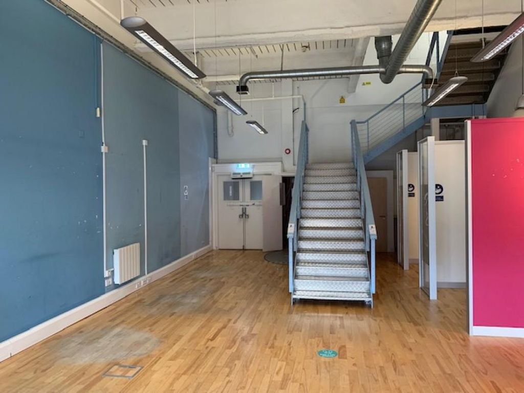 Property photo 3 of 4