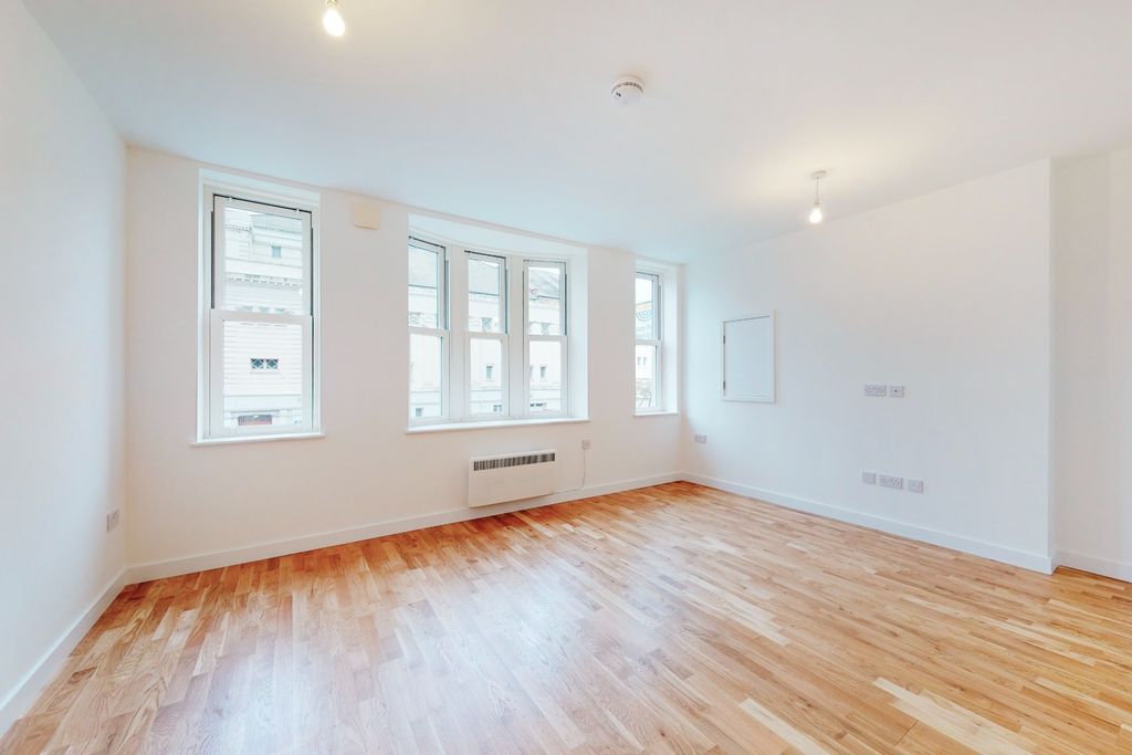 Property photo 1 of 12 2428511