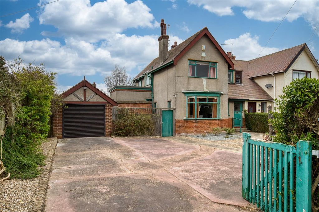 Property photo 1 of 21