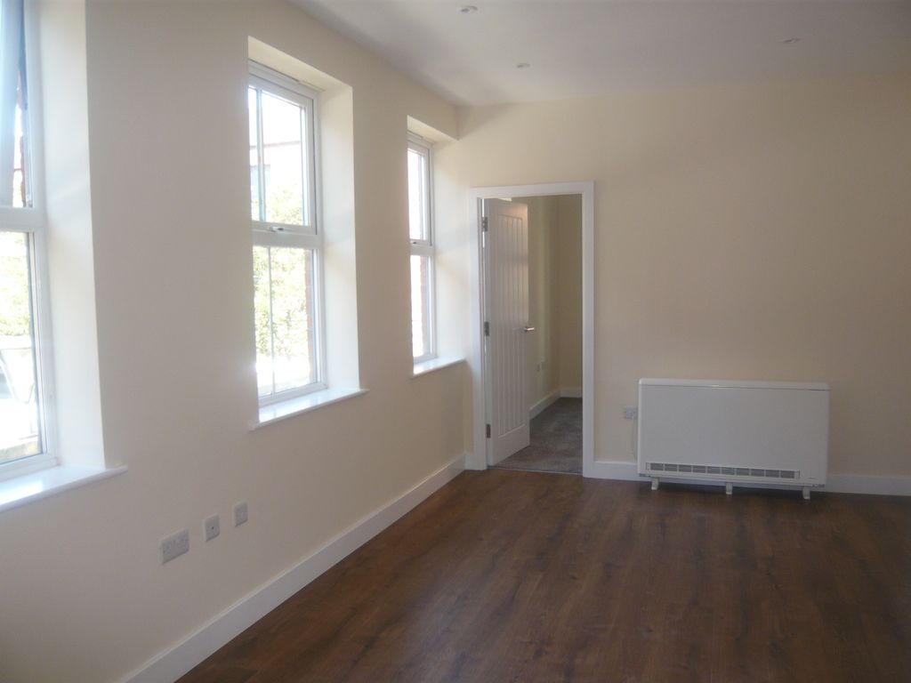 Property photo 3 of 5