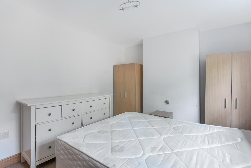 Property photo 3 of 9 Bedroom