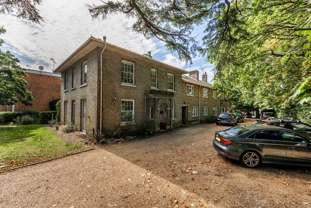 Property photo 1 of 19