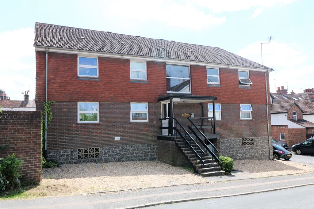 Property photo 1 of 7