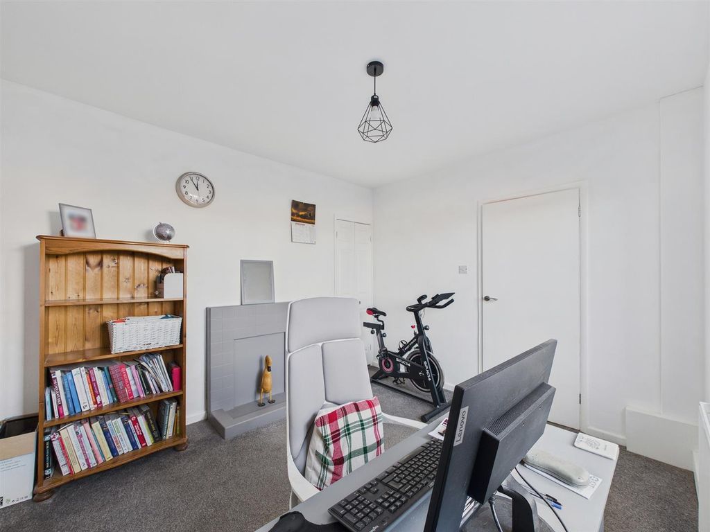 Property photo 2 of 27 Cam03972G0-Pr0218-Still004.Jpg