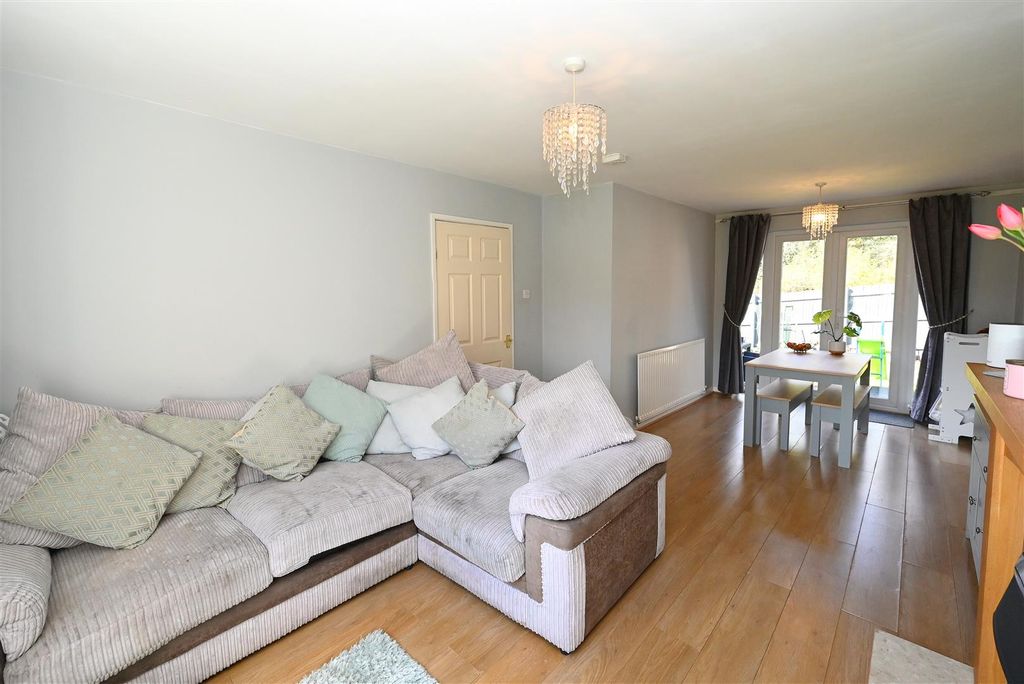 Property photo 2 of 16 Living Room1.Jpg