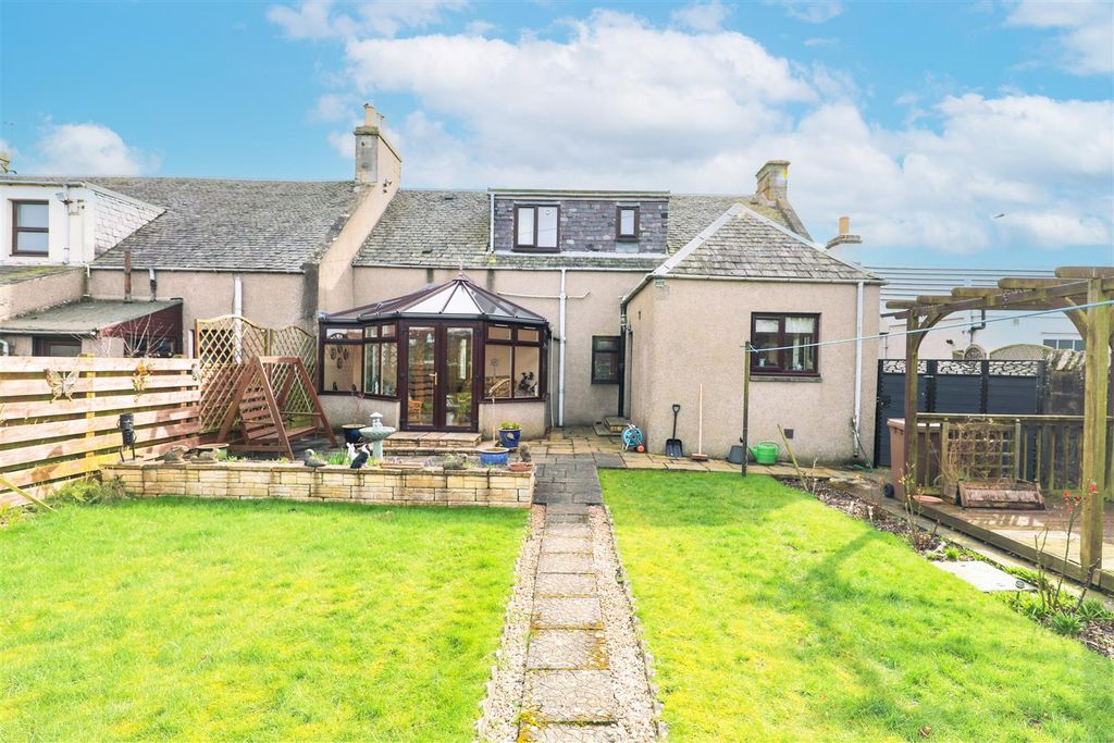 Property photo 2 of 23 B