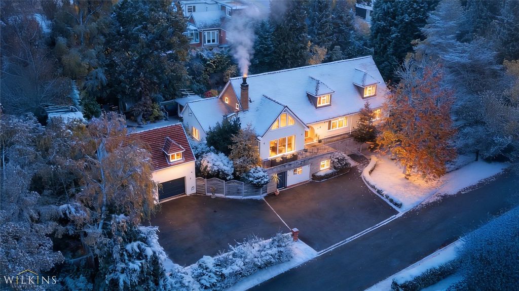 Property photo 1 of 74 Picture No. 99