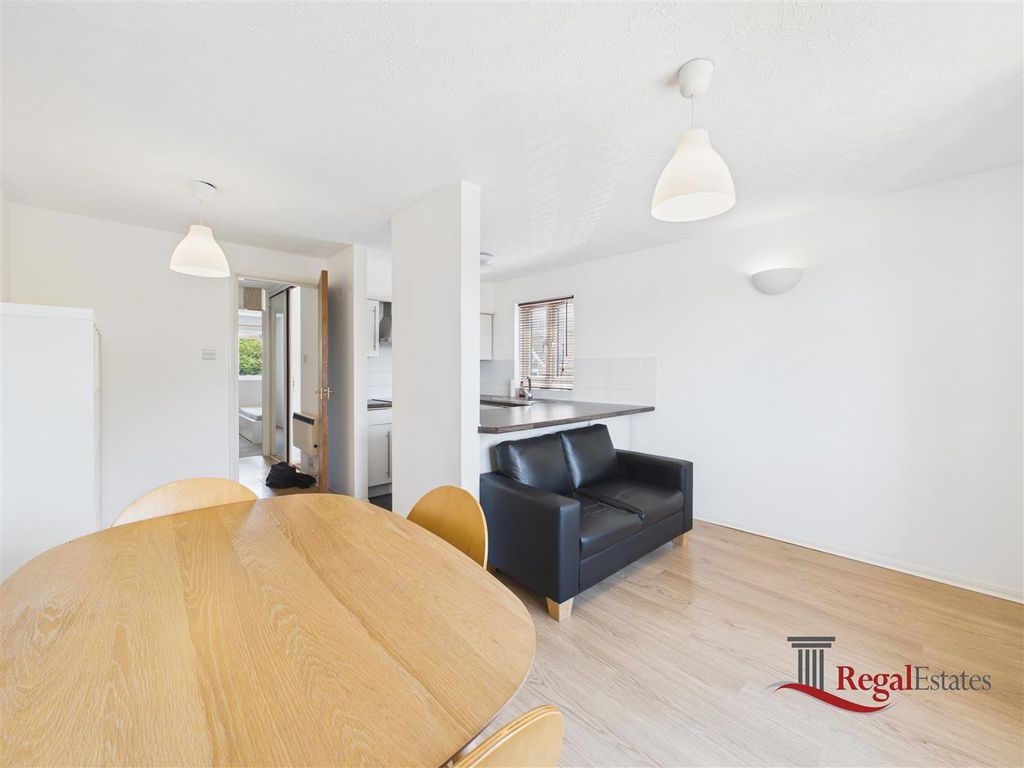 Property photo 1 of 7 Cam02489G0-Pr0290-Still006.Jpg