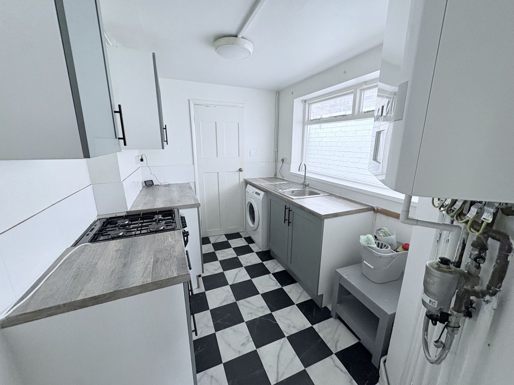 Property photo 1 of 8 Two Bedroom Terrace House