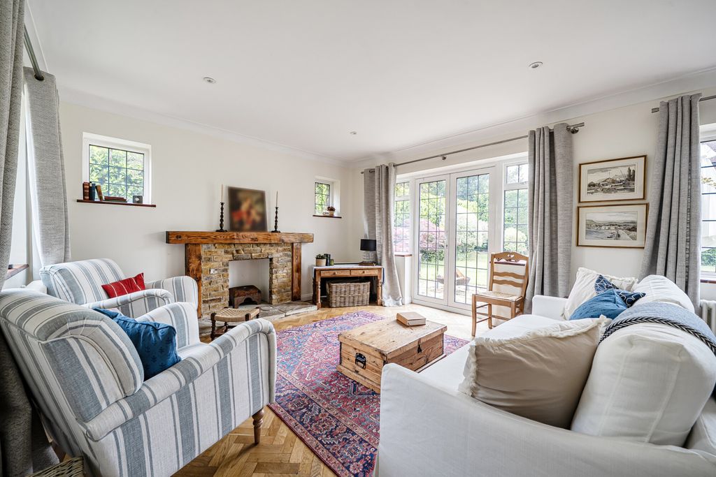 Property photo 3 of 18 1463492-6-6A0c6F8...