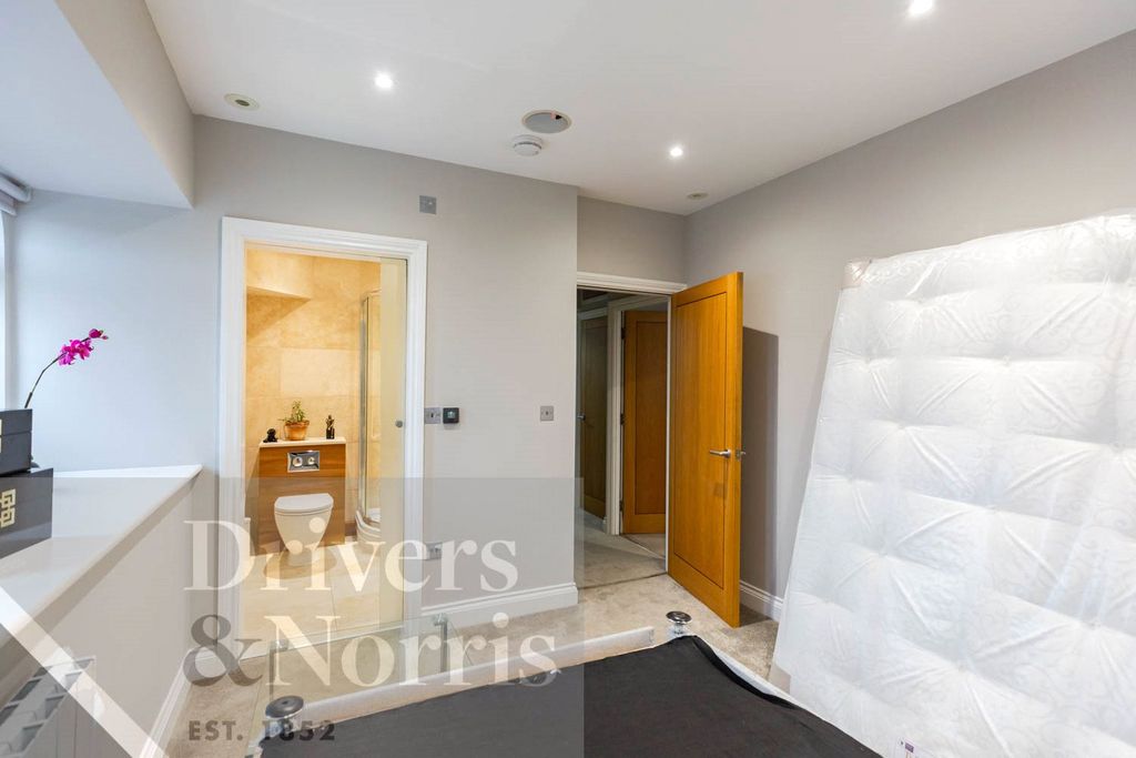 Property photo 3 of 13 Picture No. 16