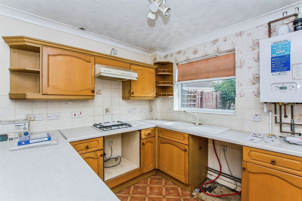 Property photo 2 of 17