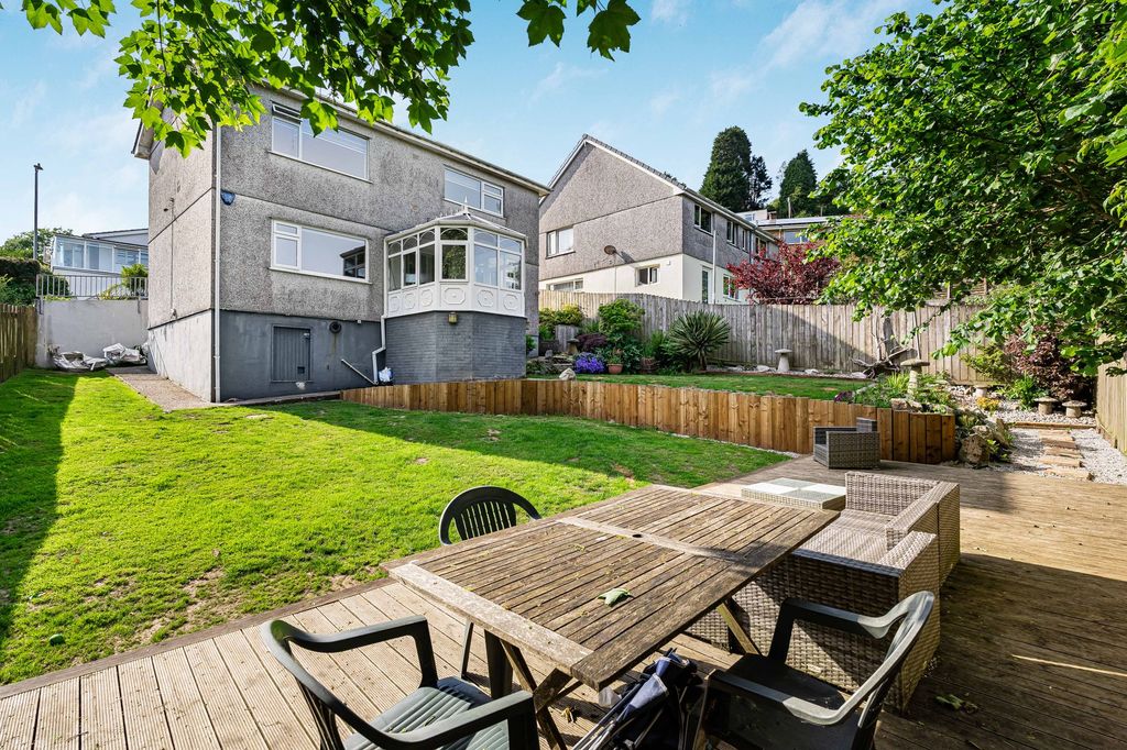 Property photo 1 of 25