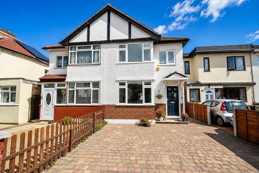 Property photo 1 of 15