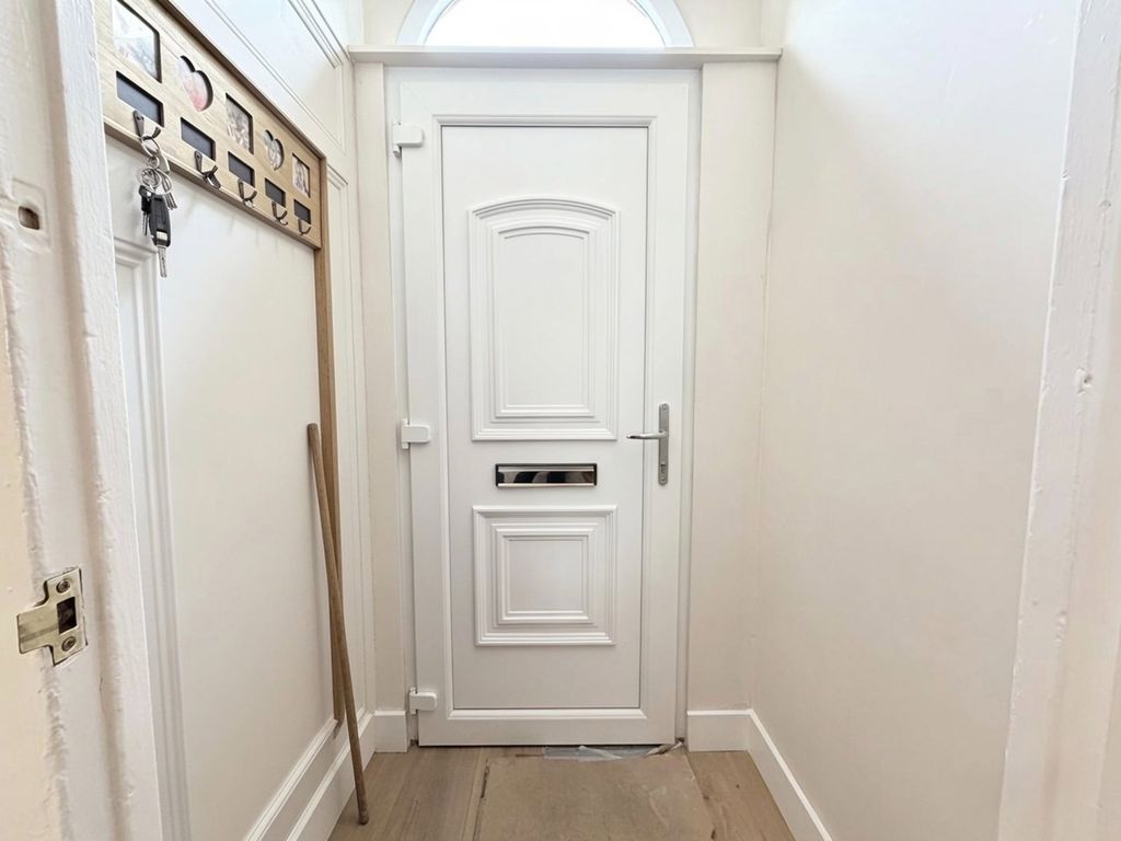 Property photo 3 of 26
