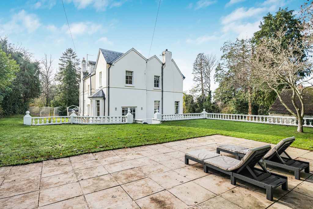 Property photo 3 of 26